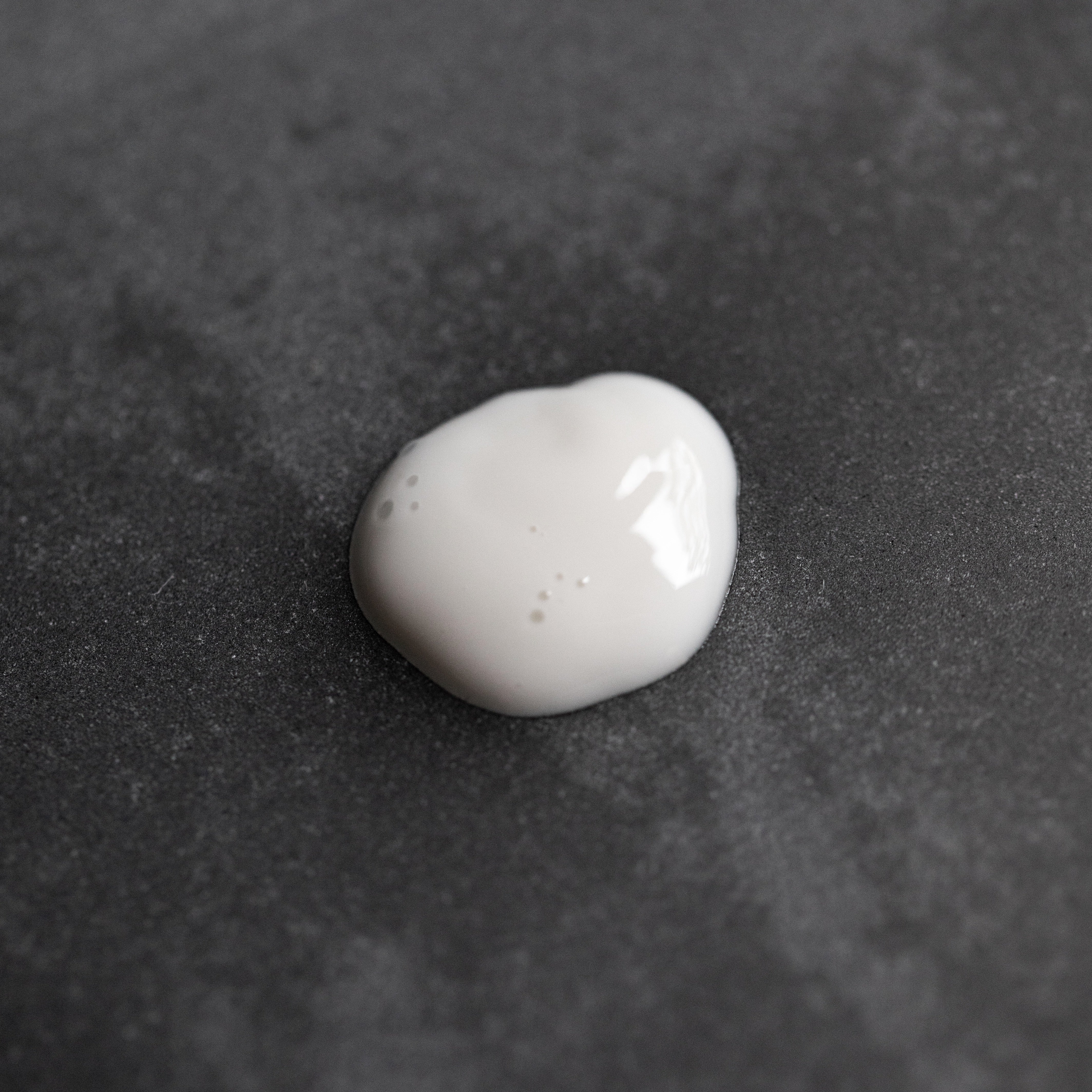 face & beard hydrating cleanser - Image 6
