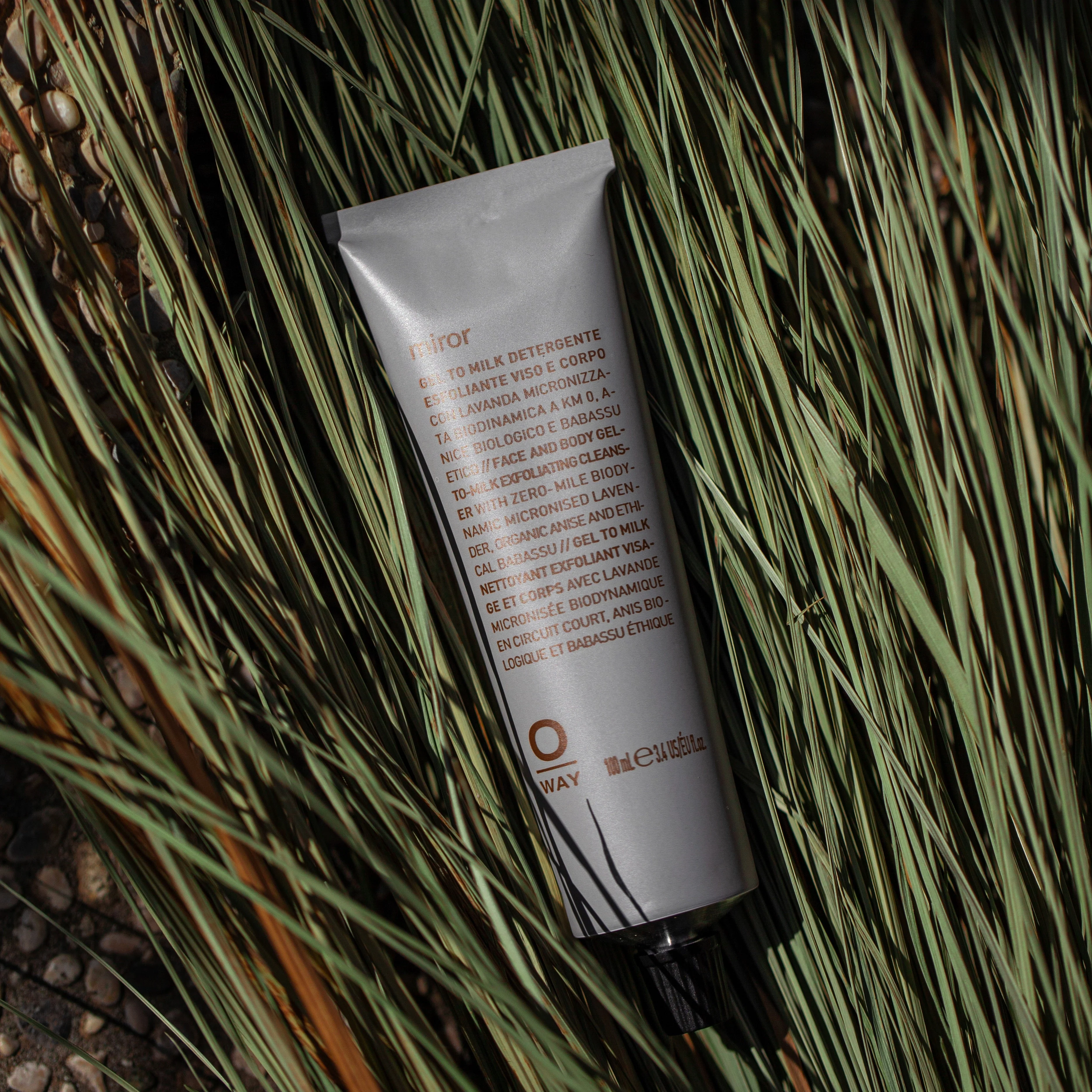 miror exfoliating cleanser - Image 5
