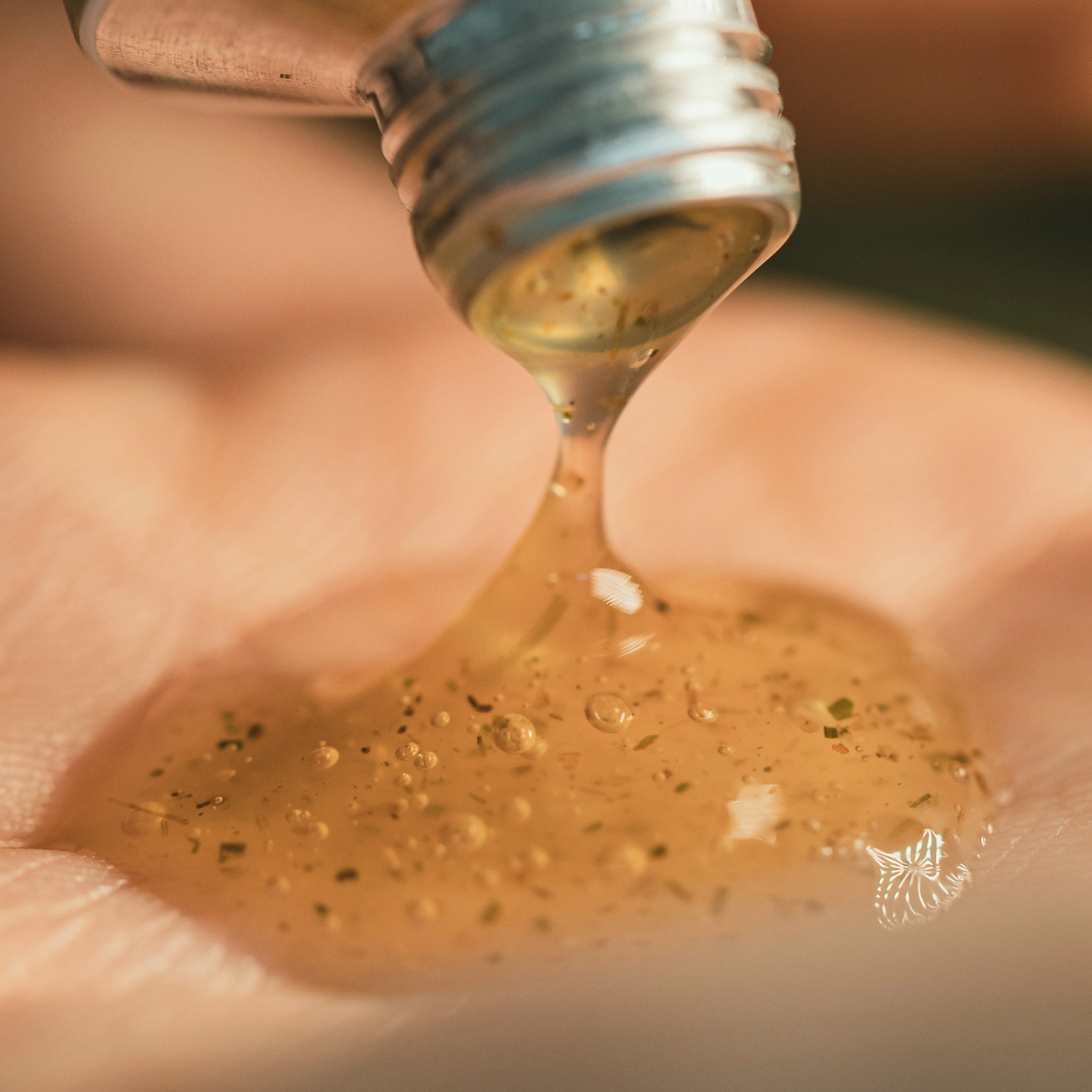 miror exfoliating cleanser - Image 6